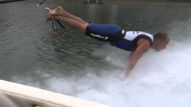 Qué es el Water Ski Barefoot?