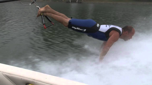 Sabes que es el water ski barefoot?